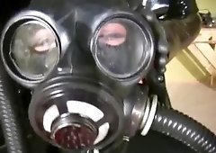 Rocket reccomend latex gasmask breathplay