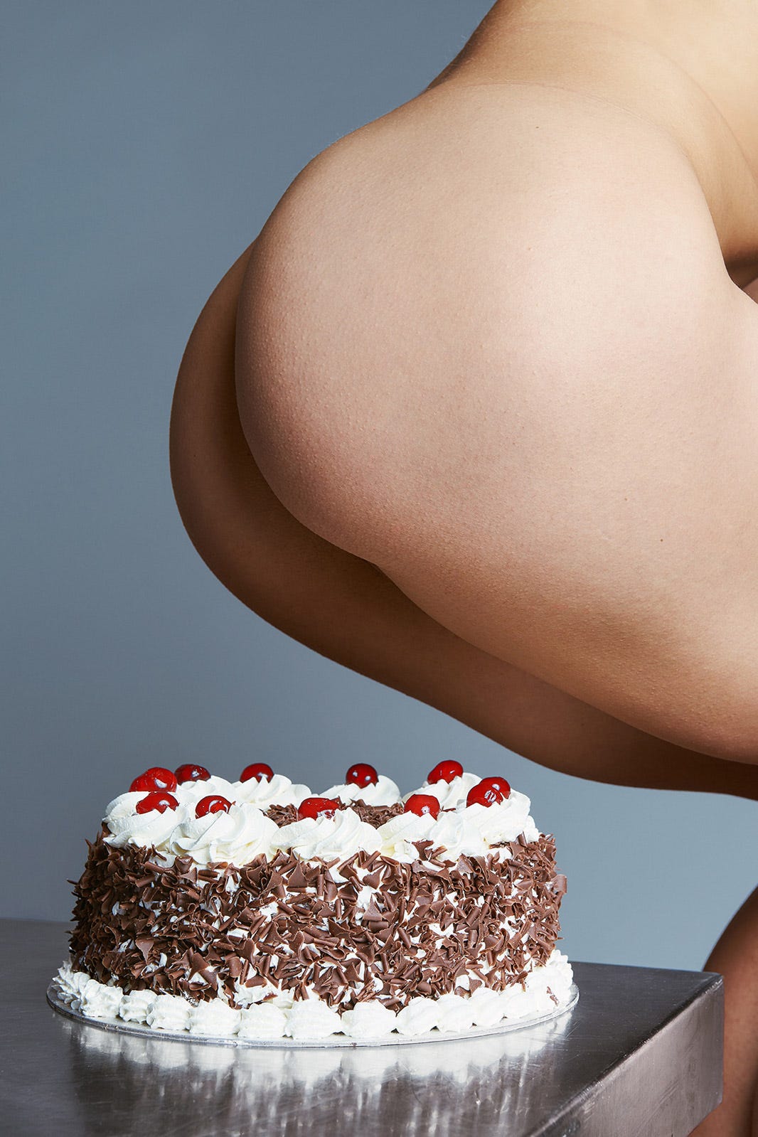 Birthday cake ass
