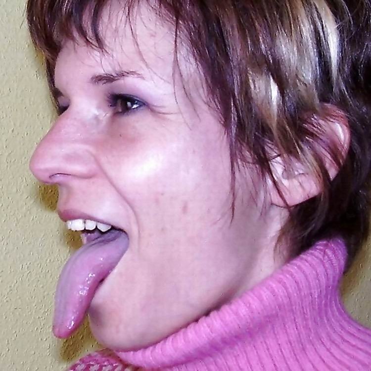 Ametuer tongue in ass