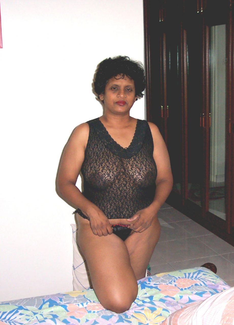 Andhra bitch naked pussy pics