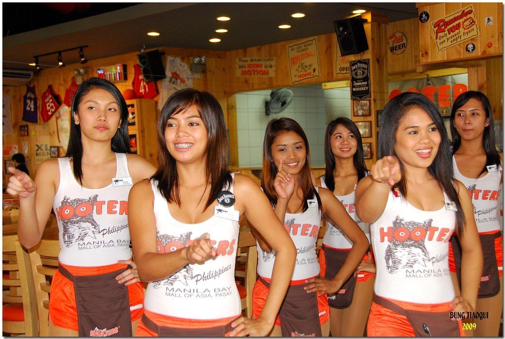 Duchess reccomend Asian hooters girl pic