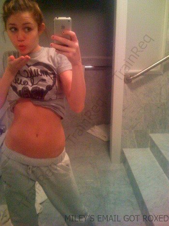 350px x 466px - Miley cyrus nude in the shower with a girl HQ XXX 100% free archive.