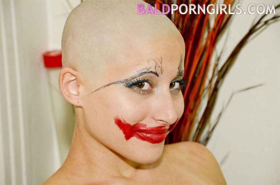 Porno Girl Head Shaving