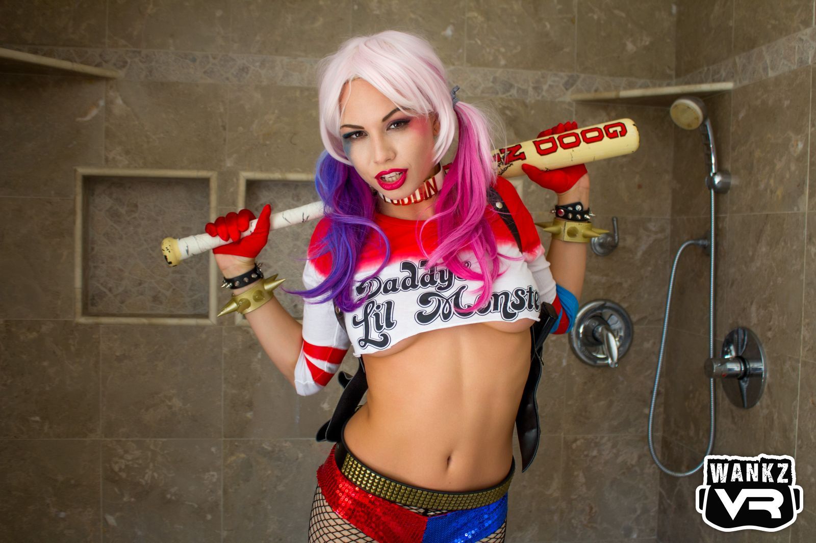 Grand S. reccomend harley quinn cosplay